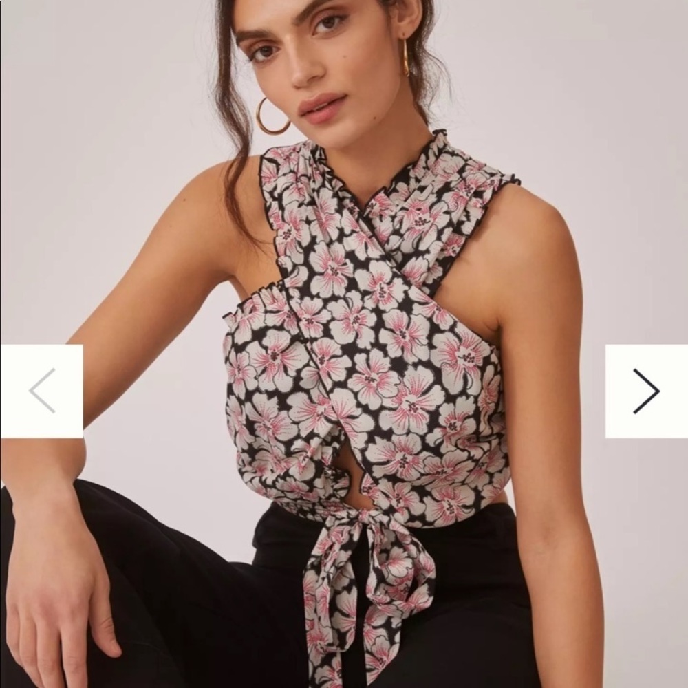 NWT Let me be Anthropologie tie closure top black background white&pink flowers